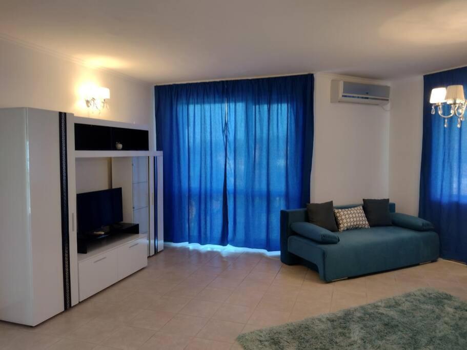 Luxury Seaview 2-Bedroom Apartments Blue Elephant Балчик Экстерьер фото